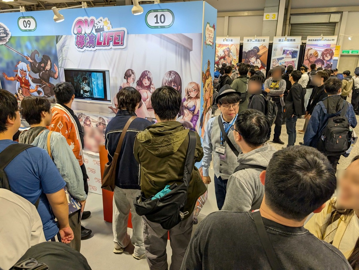 G-EIGHT 游戏展《AV导演生活!》摊位,照片由 Gairaku 先生提供